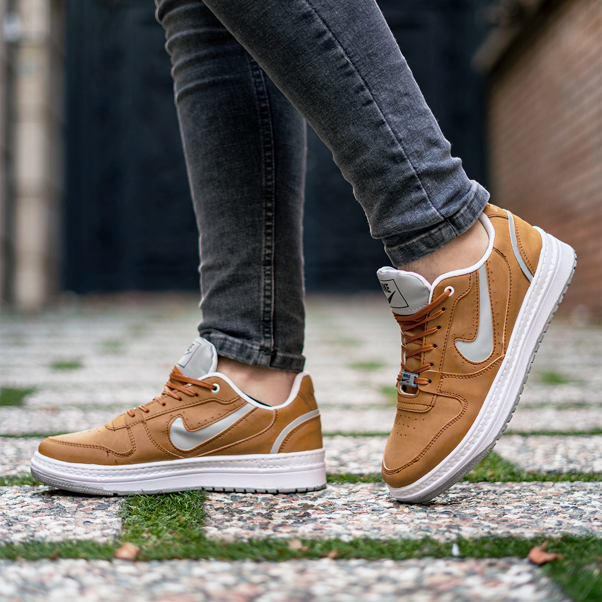 کفش Nike مردانه خردلی مدل Erfan