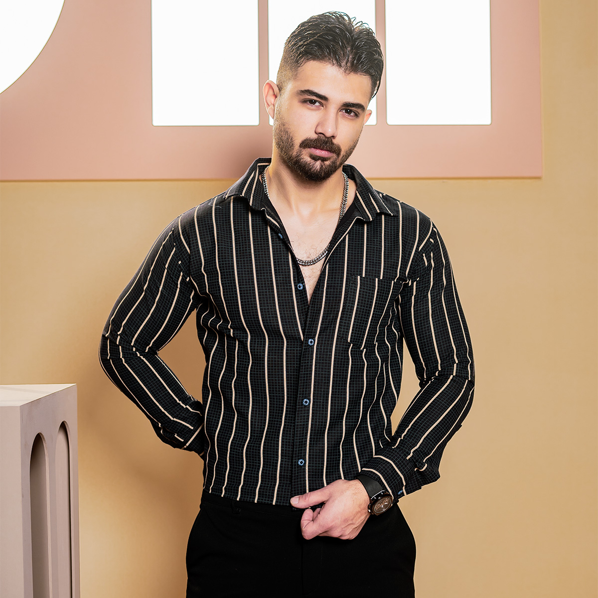 پیراهن مردانه راه راه کرم مدل Delvin